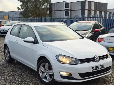 Second-hand VW Golf VII Match 125 CP (91 kW) 2015 Alb Hatchback