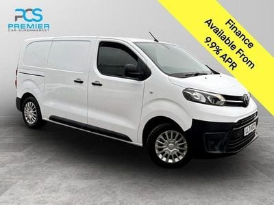 Used Toyota Proace 100 kW (136 HP) 2022 White MPV