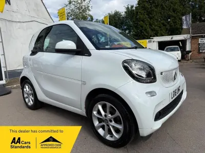 Used Smart ForTwo Coupé Passion Premium 90 HP (66 kW) 2016 White Coupe