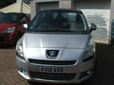 Used Peugeot 5008 Allure 112 HP (82 kW) 2012 MPV