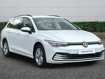Used VW Golf VIII Life 150 HP (110 kW) 2022 White Estate