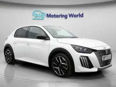 Second-hand Peugeot 208 GT 100 CP (73 kW) 2024 Alb Hatchback