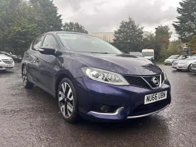 Used Nissan Pulsar Tekna 110 HP (80 kW) 2016 Blue Hatchback