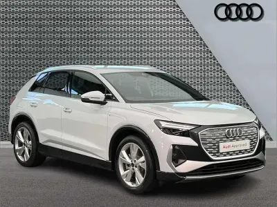 New Audi Q4 e-tron S-Line 150 kW (204 HP) 2026 White SUV