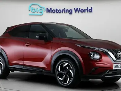 Gebraucht Nissan Juke N-Connecta 114 PS (83 kW) 2023 Rot SUV