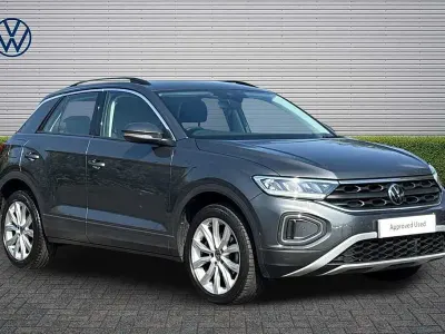 Used VW T-Roc Life 150 HP (110 kW) 2022 Indium grey SUV