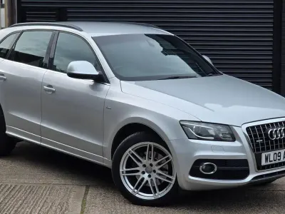 Usado Audi Q5 S-Line 240 HP (176 kW) 2009 Prateado SUV