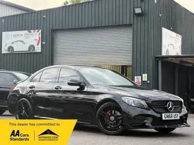 Begagnad Mercedes C200