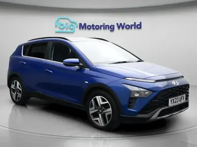Begagnad Hyundai Bayon Premium 100 HK (73 kW) 2023 Blå SUV