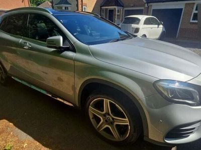 Mercedes GLA220
