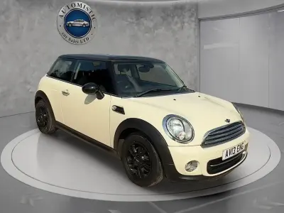 Used Mini Cooper Hatch 122 HP (89 kW) 2013 White Hatchback
