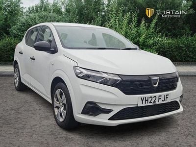 Used Dacia Sandero Essentiel 65 HP (47 kW) 2022 White Hatchback