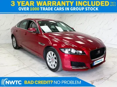Used Jaguar XF Prestige 180 HP (132 kW) 2016 Red Sedan