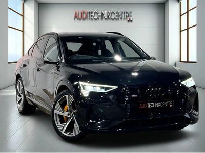 Begagnad Audi e-tron Comfort 300 kW (408 HK) 2022 Svart SUV