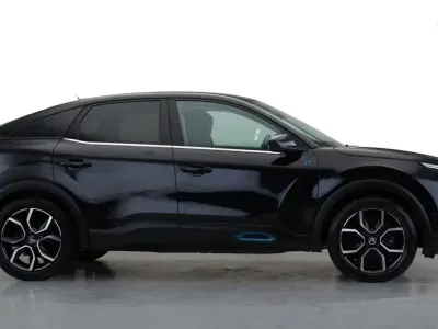 Used Citroën e-C4 Shine 2022 Coupe