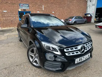 Usado Mercedes GLA200 AMG Line Premium Plus 136 HP (100 kW) 2017 Preto SUV