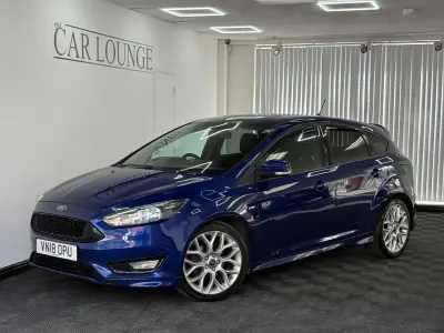 Used Ford Focus ST-Line 140 HP (102 kW) 2018 Blue Hatchback