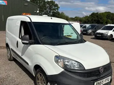 Used Fiat Doblò 90 HP (66 kW) 2015 White MPV