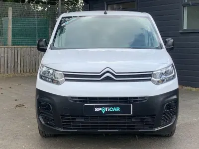 Used Citroën Berlingo 99 HP (72 kW) 2023 White MPV