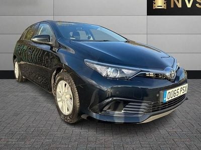 Used Toyota Auris Active 90 HP (66 kW) 2015