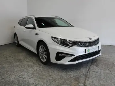 Used Kia Optima 136 HP (100 kW) 2019 White Estate