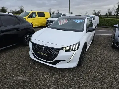 Used Peugeot 208 GTi 100 HP (73 kW) 2023 White Hatchback