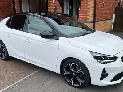 Used Vauxhall Corsa Edition 101 HP (74 kW) 2022 White Hatchback
