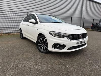 Used Fiat Tipo Lounge 120 HP (88 kW) 2019 White Hatchback