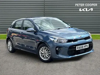 Used Kia Rio 83 HP (61 kW) 2018 Blue Hatchback