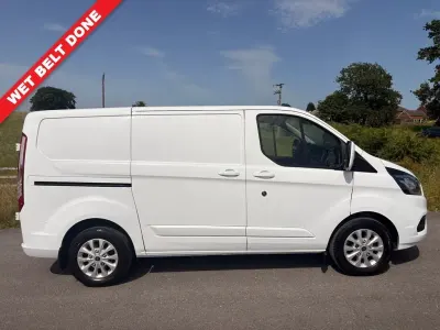 Used Ford Transit Custom Limited 130 HP (95 kW) 2019 White Van