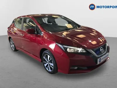 Używany Nissan Leaf Acenta 110 kW (150 KM) 2022 Czerwony Hatchback