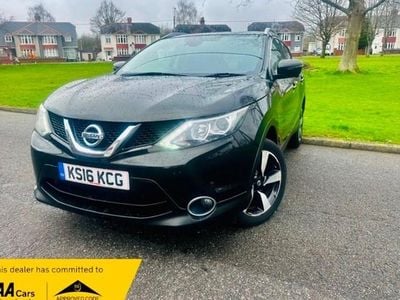 Used Nissan Qashqai N-Connecta 114 HP (83 kW) 2016 Black SUV