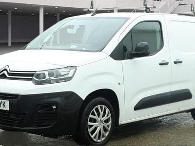 Used Citroën Berlingo 100 HP (73 kW) 2022 White MPV