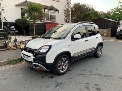 Used Fiat Panda Cross Cross 69 HP (50 kW) 2018 White Hatchback