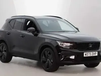 Używany Volvo XC40 Plus 197 KM (144 kW) 2026 SUV