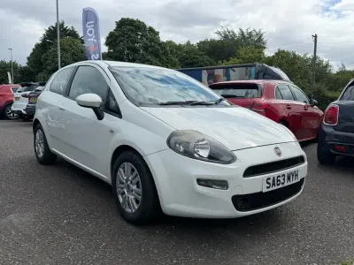 Used Fiat Punto Easy 69 HP (50 kW) 2013 White Hatchback
