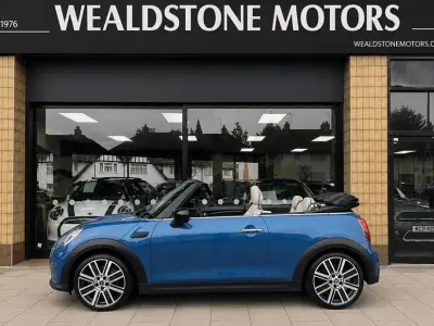 Używany Mini Cooper Exclusive 2023 Hatchback