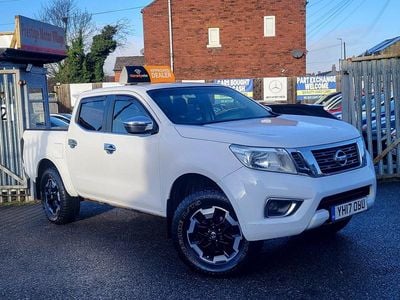 Used Nissan Navara Acenta+ 2017 White Pickup