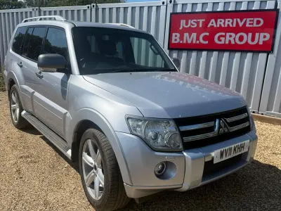 Used Mitsubishi Shogun 197 HP (144 kW) 2011 Silver SUV