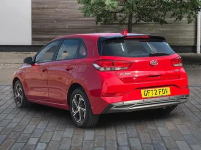 Used Hyundai i30 SE 120 HP (88 kW) 2022 Red Hatchback