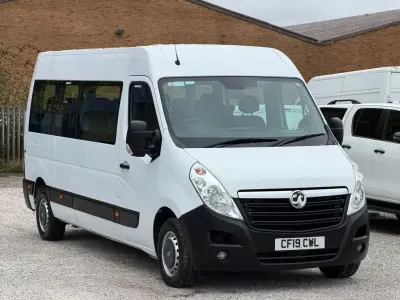 Begagnad Vauxhall Movano 145 HK (106 kW) 2019 Vit Minibuss