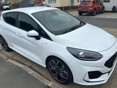 Second-hand Ford Fiesta ST-Line X 2024 Alb Hatchback