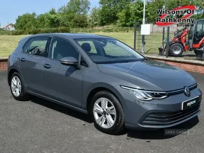 Używany VW Golf VIII Life 150 KM (110 kW) 2022 Szary Hatchback