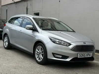 Used Ford Focus Zetec 125 HP (91 kW) 2016 Silver Estate
