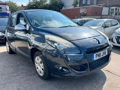 Used Renault Scénic III 110 HP (80 kW) 2011 Grey MPV