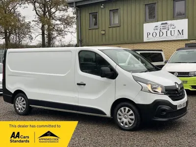 Begagnad Renault Trafic Business 2014 Vit Minibuss