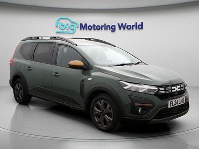 Green Used 2024 Dacia Jogger Extreme MPV | £15,600 (Fair price)