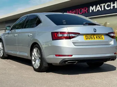 Used Skoda Superb LAURIN & KLEMENT 2015 Silver Hatchback
