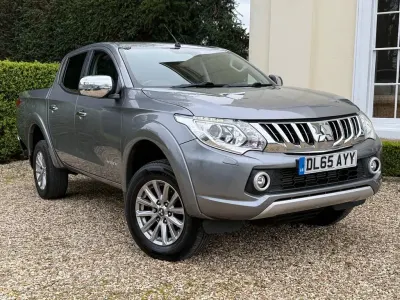 Usado Mitsubishi L200 Warrior 178 HP (130 kW) 2015 Cinzento Pickup