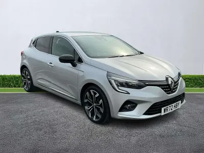 Used Renault Clio Techno 90 HP (66 kW) 2022 Silver  Hatchback